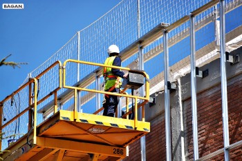 Zabezpieczenia na budowie - tania siatka do zabezpieczenia budowy i placów budowlanych